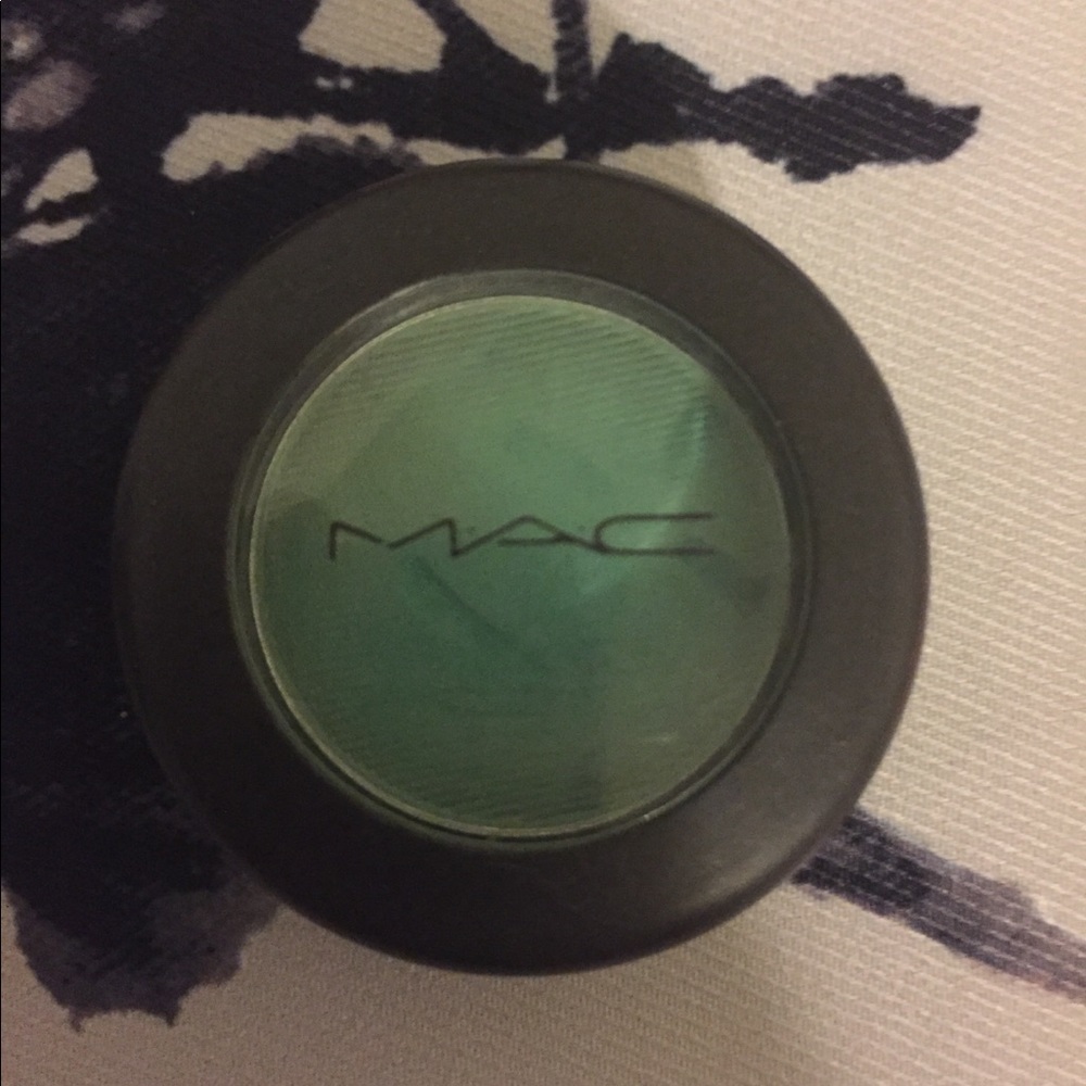 MAC eyeshadow